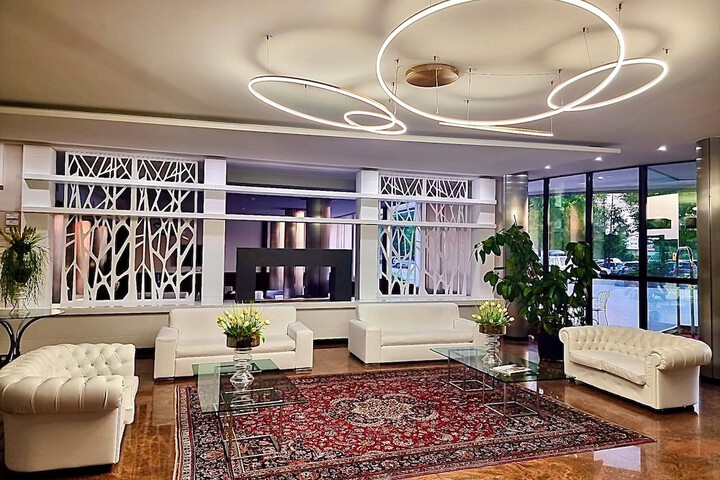 Hotel Interior 4 of 24