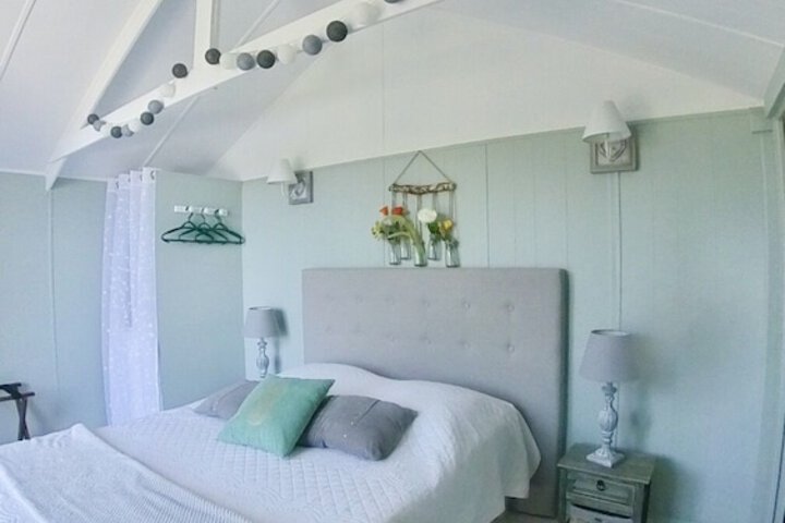 Room 14 of 73