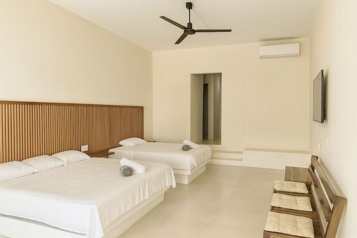 Room 40 of 90