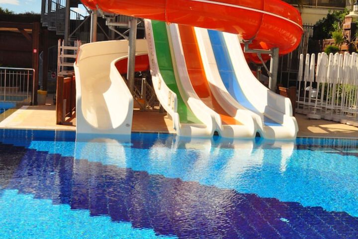 Pool Hotel