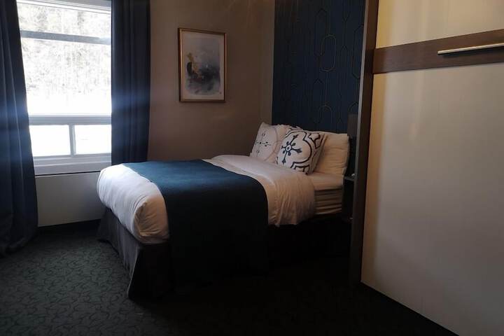 Room 9 of 54