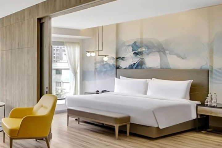 Room 15 of 29
