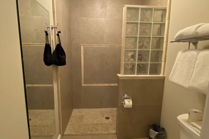 Room 57 of 81