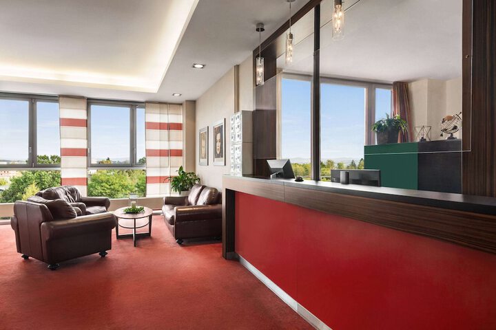 Guest Lobby