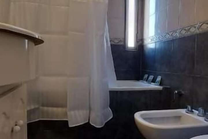 Room 42 of 62