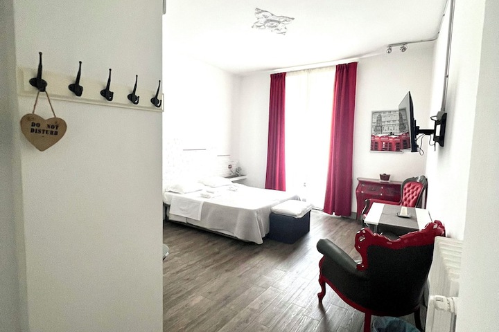 Room 28 of 58