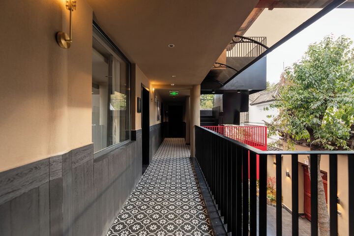 Ballroom/Hall 84 of 123