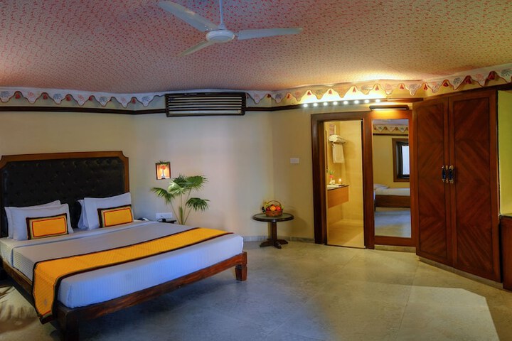 Room 4 of 22
