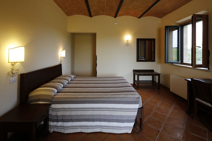 Room 8 of 41