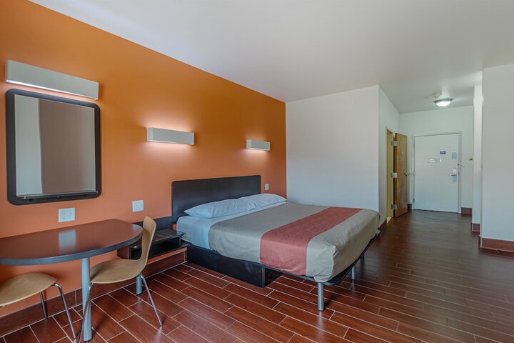 2 Double Beds (2 of 11)