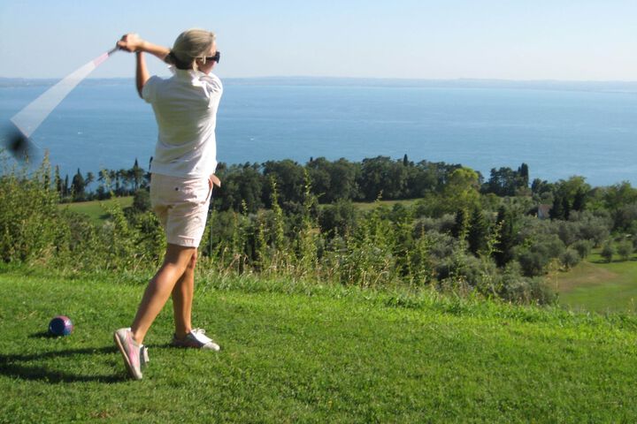 Golf 16 of 38