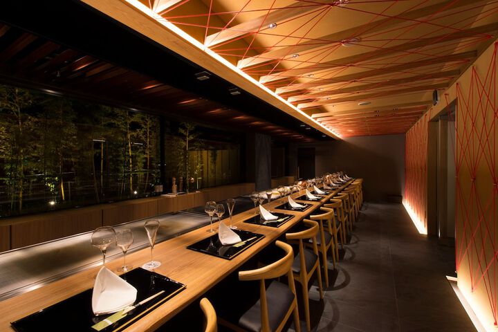 Dining 70 of 160