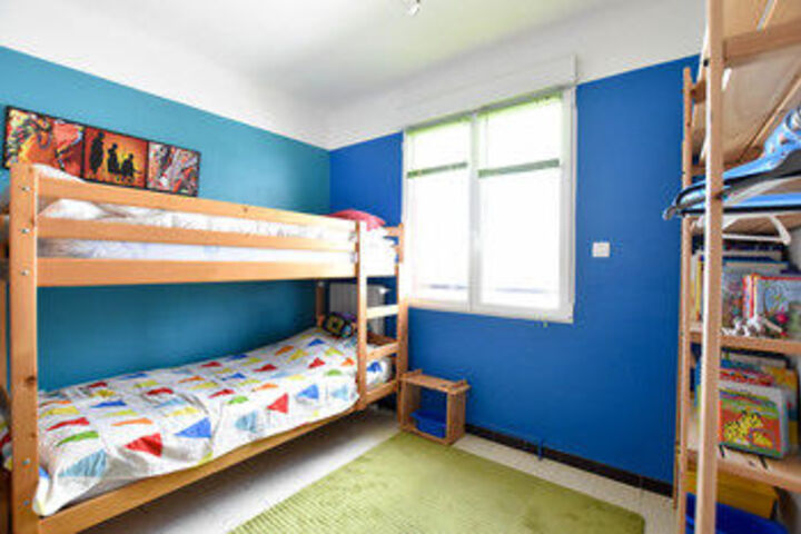 Room 9 of 19