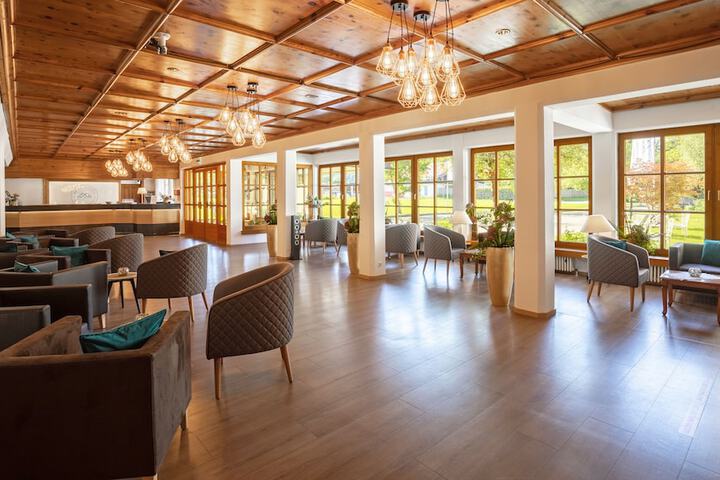Guest Lobby