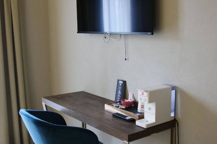Room 46 of 88