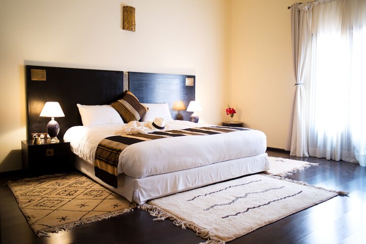 Room 2 of 30