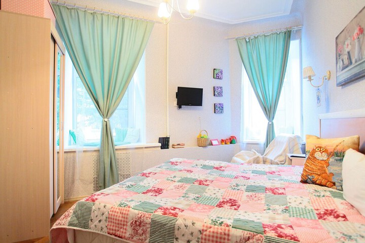 Room 4 of 40