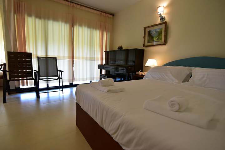 Room 14 of 62