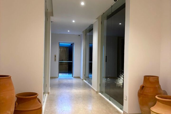 Hotel Interior 2 of 117