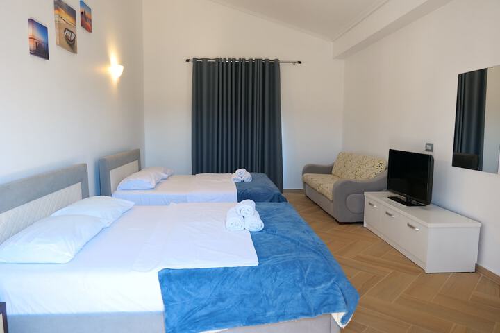 Room 13 of 61