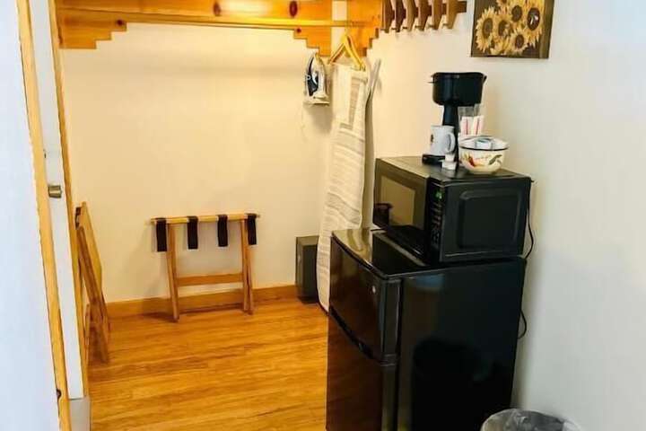 Room 16 of 37
