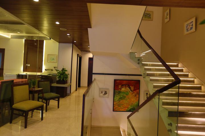Hotel 2 of 51