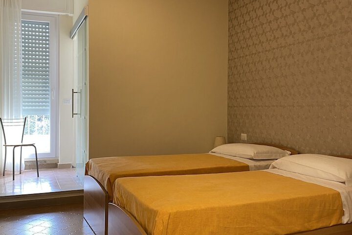 Room 38 of 99