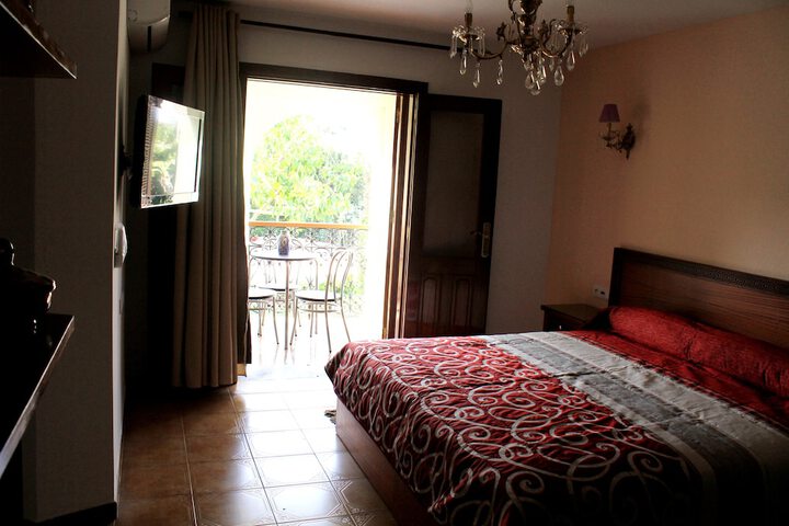 Room 12 of 65