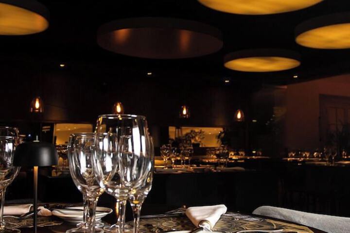 Dining 26 of 44