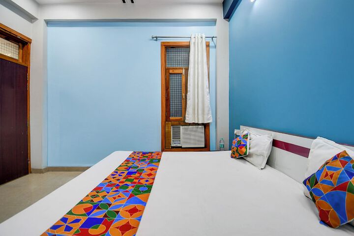 Room 16 of 27