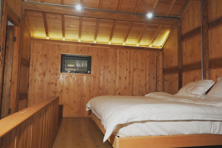 Room 30 of 80