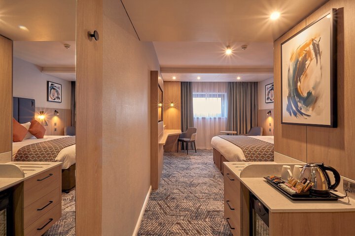 Room 2 of 78