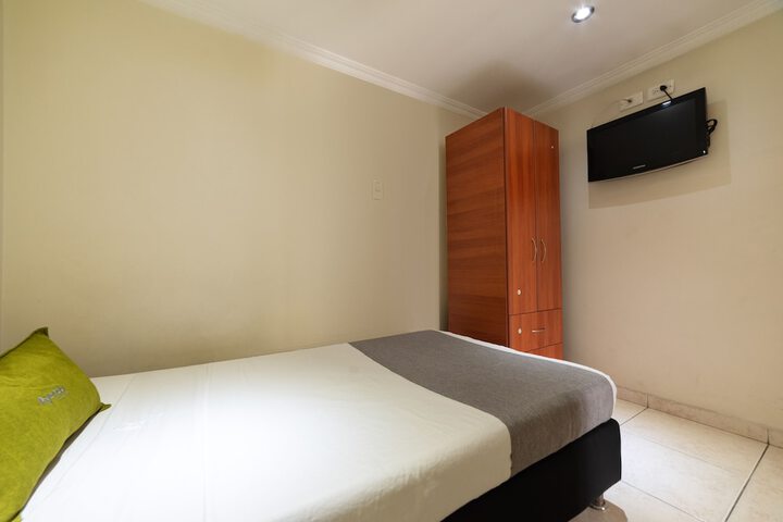 Room 13 of 14