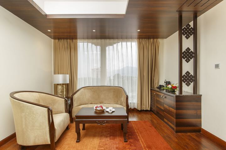 Room 18 of 120