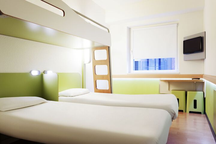 Room 56 of 77