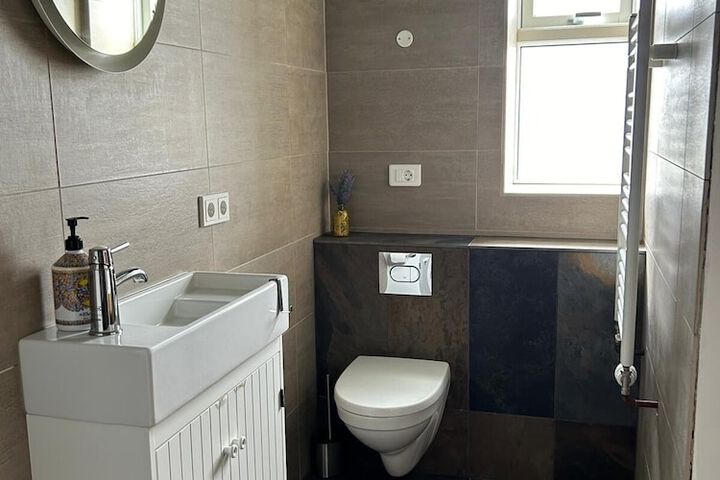 Room 15 of 64