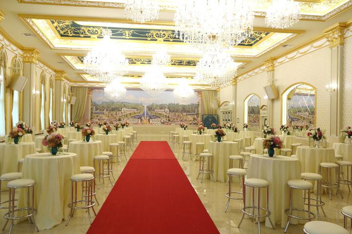 Ballroom/Hall 46 of 54