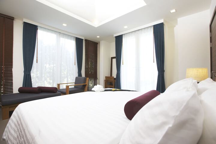 Room 3 of 150