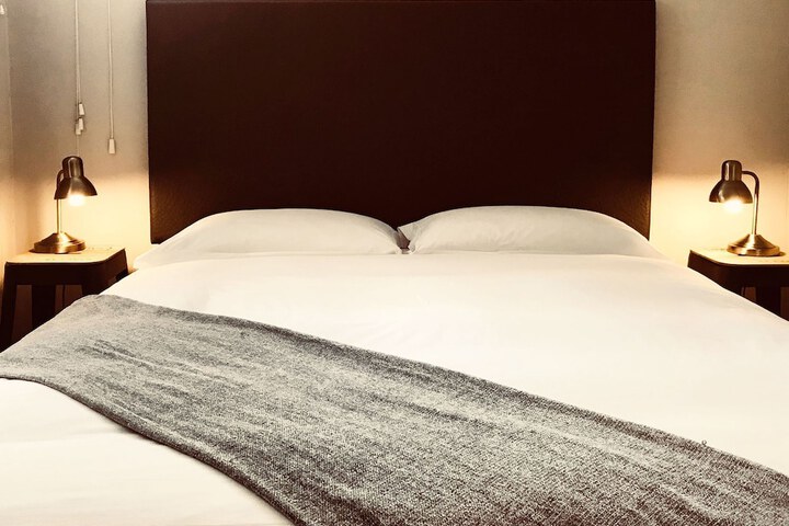 Room 13 of 119