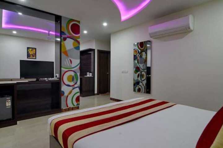 Room 12 of 54