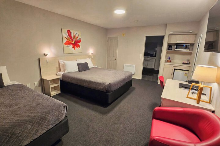 Room 36 of 175