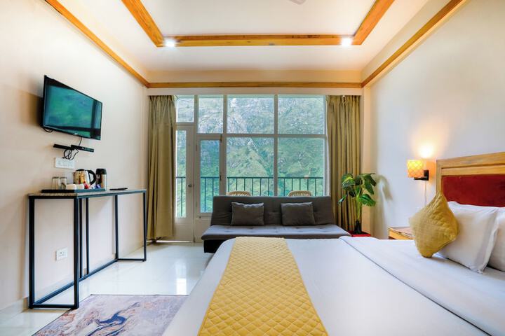 Room 47 of 100
