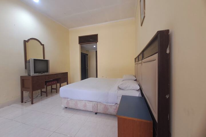 Room 38 of 79