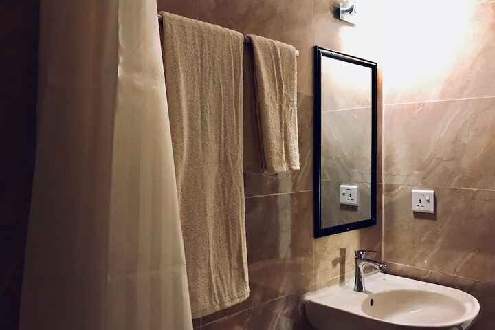 Room 218 of 228