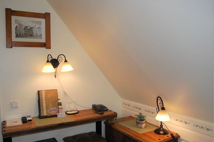 Room 25 of 52