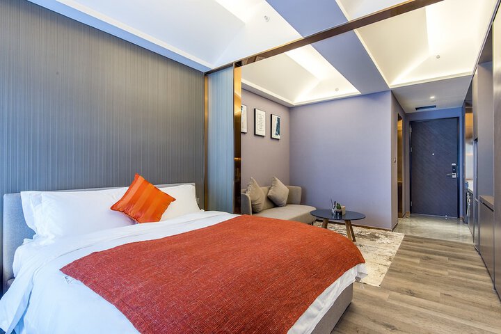 Room 15 of 29