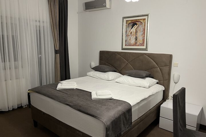 Room 34 of 58