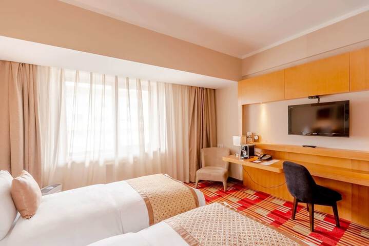 Room 10 of 63