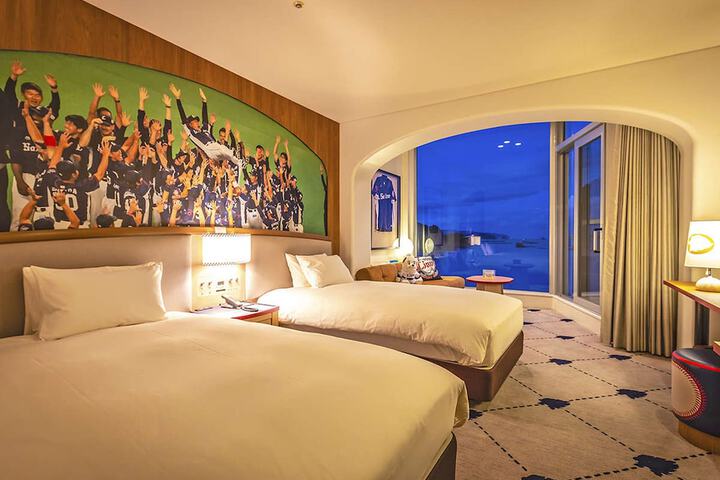 Room 16 of 74