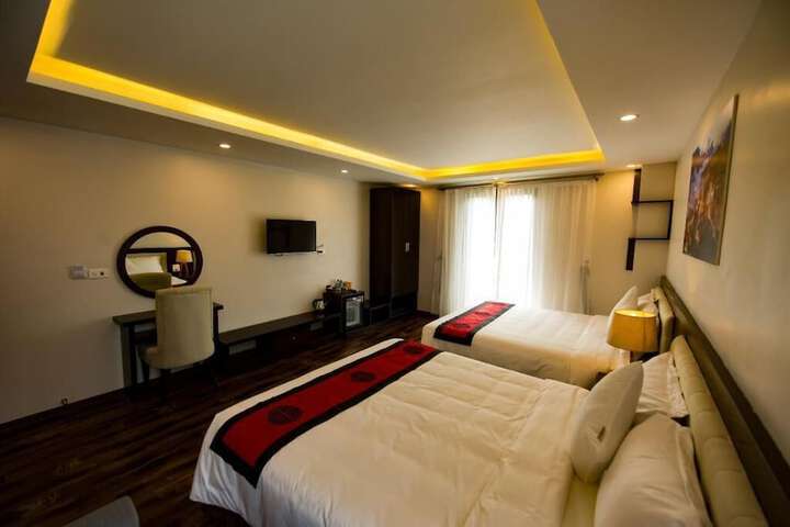 Room 5 of 52